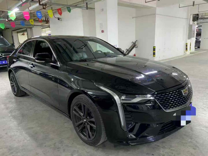 成都22年凯迪拉克CT42