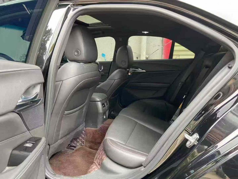 成都22年凯迪拉克CT45