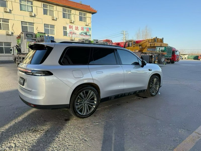 保定25年零跑汽车C168