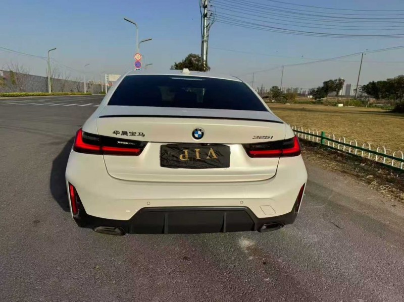 苏州24年宝马3系8