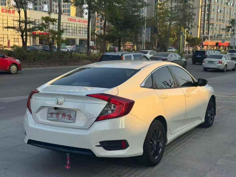 湛江21年本田思域9