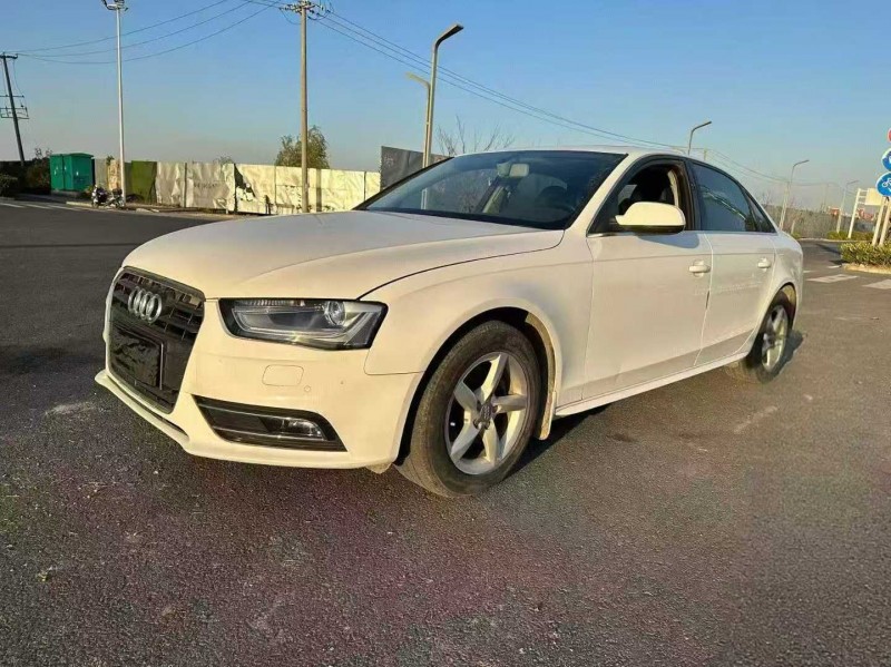 苏州16年奥迪A4L3