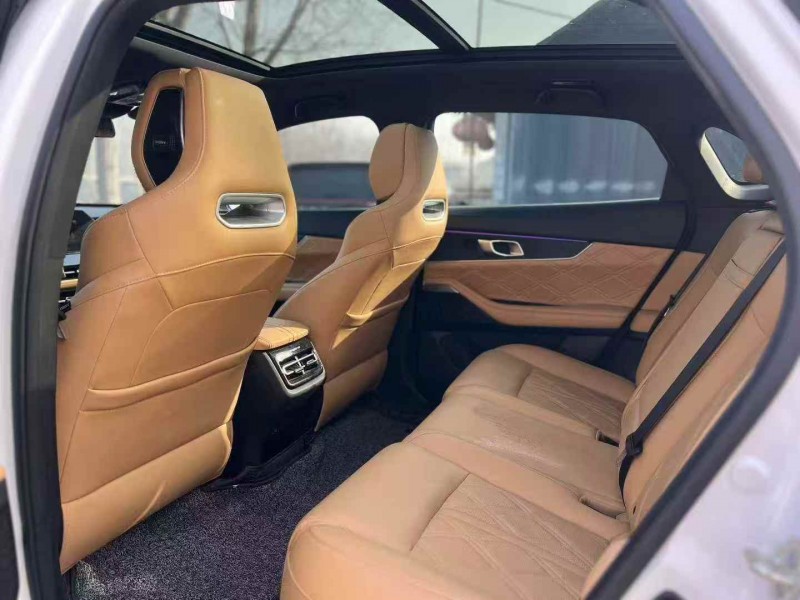 济宁23年长安汽车UNI6