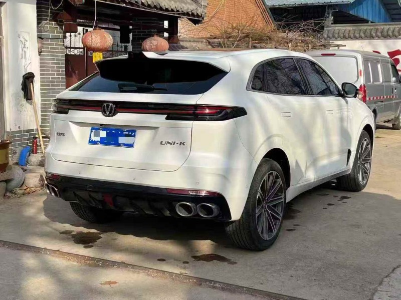 济宁23年长安汽车UNI8