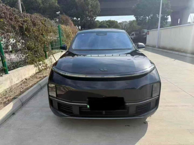 淮安23年理想L81