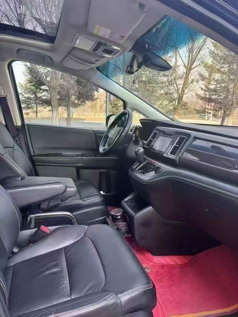 吉林18年本田艾力绅9