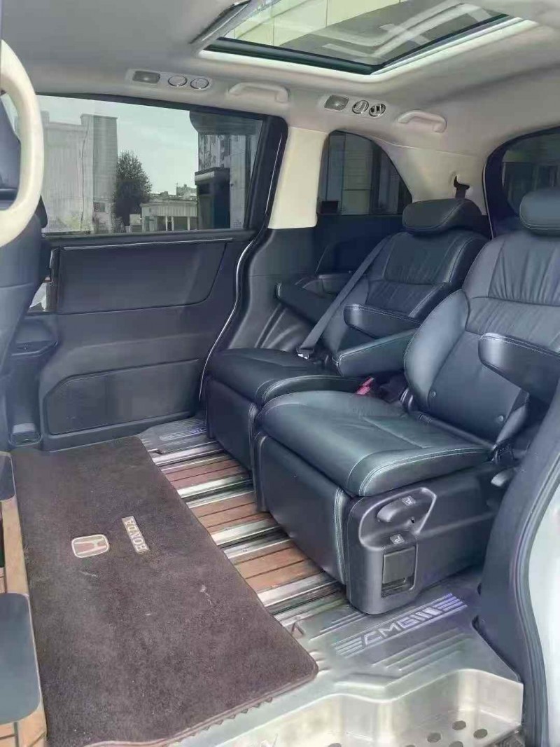 吉林18年本田艾力绅6