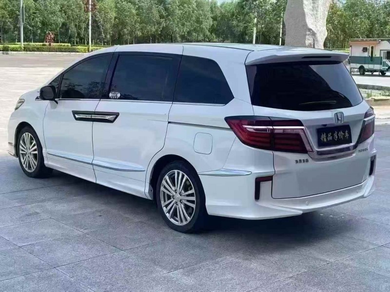 吉林18年本田艾力绅9