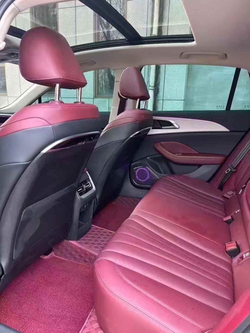 吉林25年紅旗H55