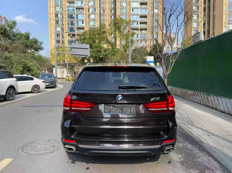 成都18年宝马X59