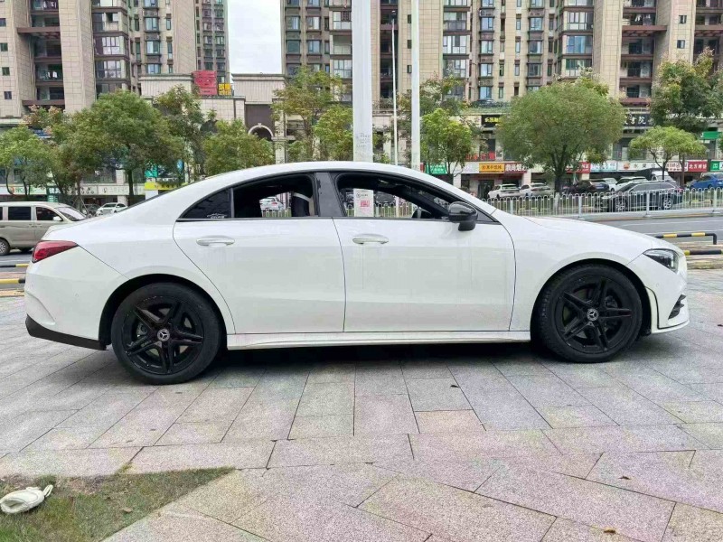 张家界22年奔驰CLA8