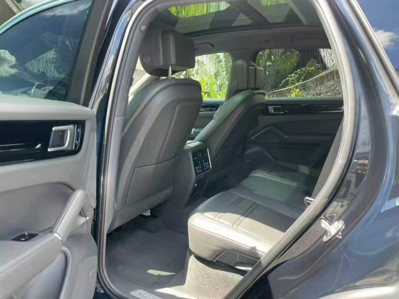 深圳21年保时捷卡宴5