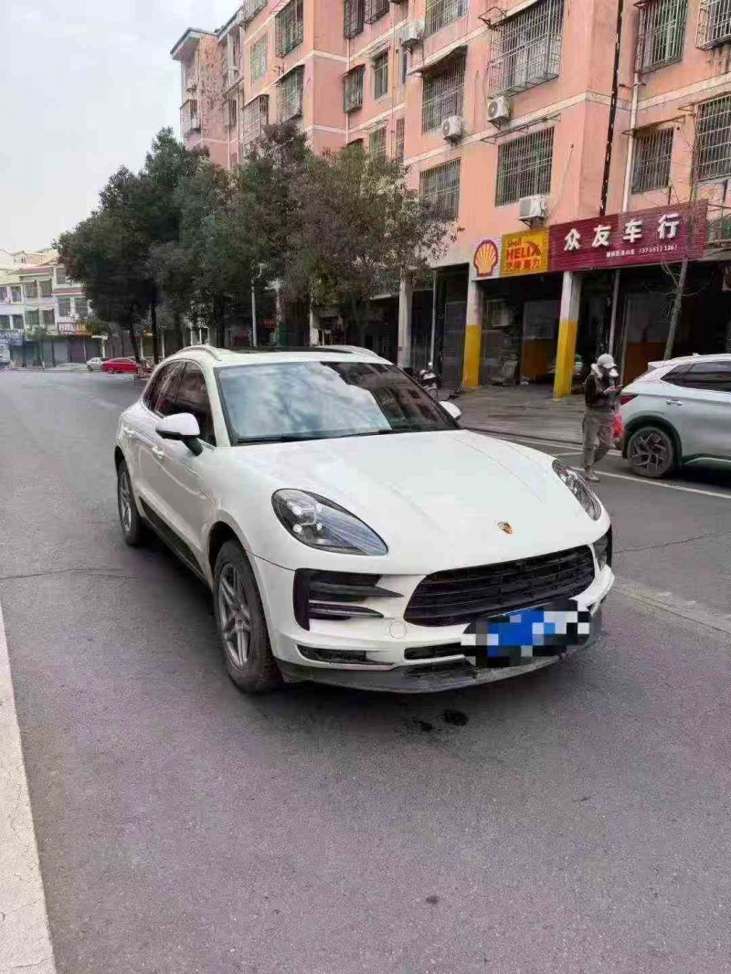 张家界20年保时捷Macan3