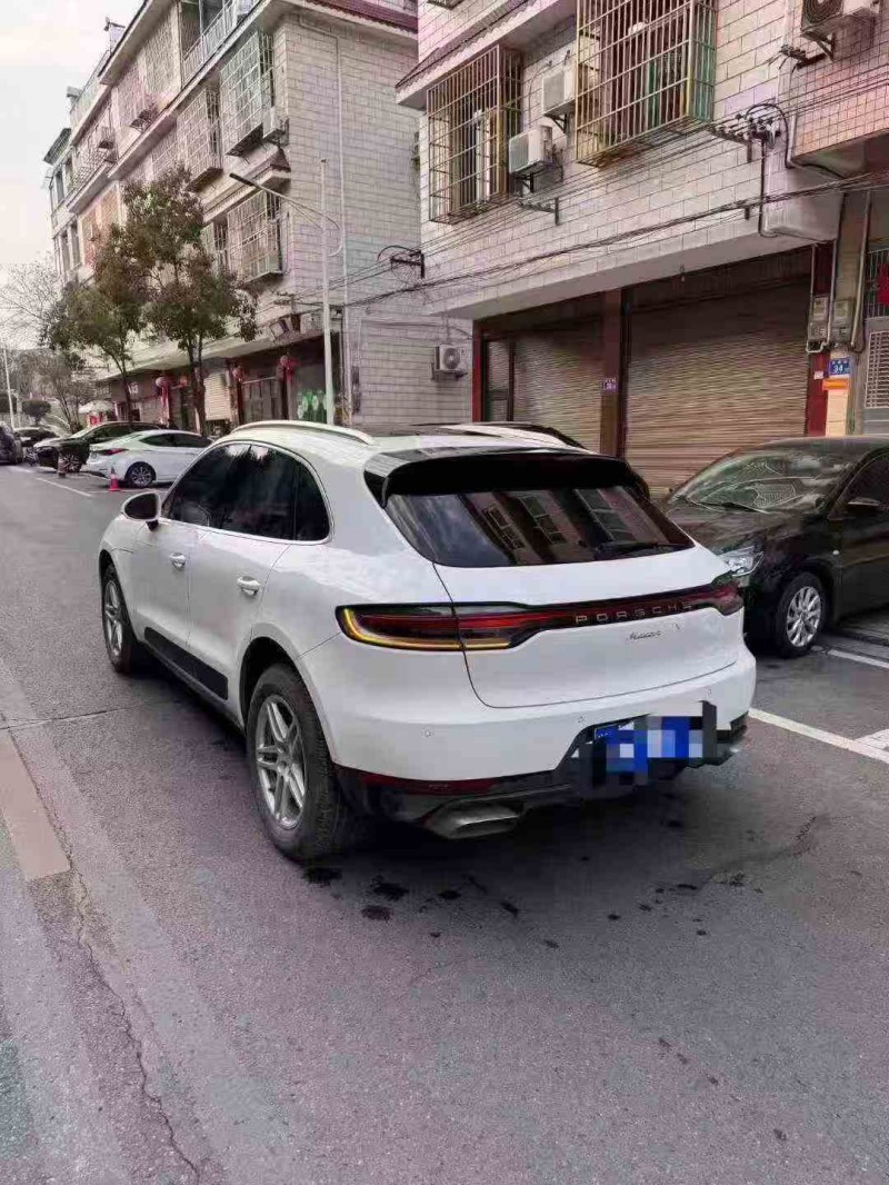 张家界20年保时捷Macan8