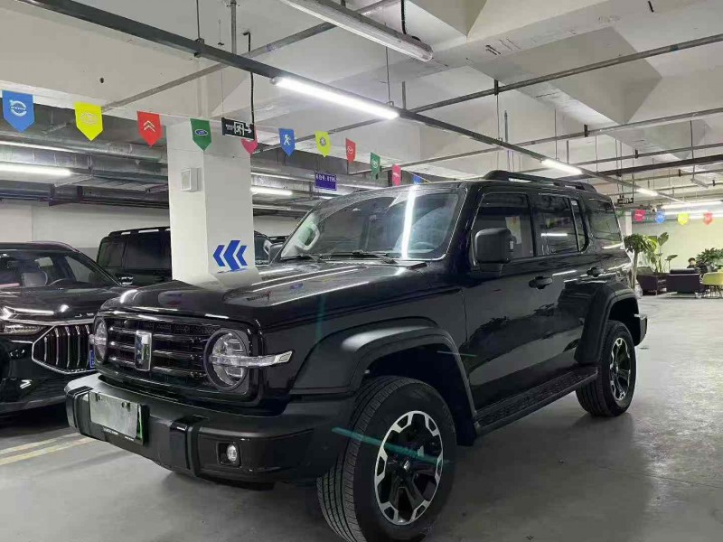 成都25年长城汽车坦克2