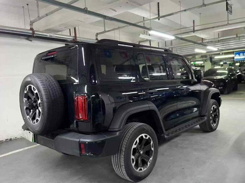 成都25年长城汽车坦克7