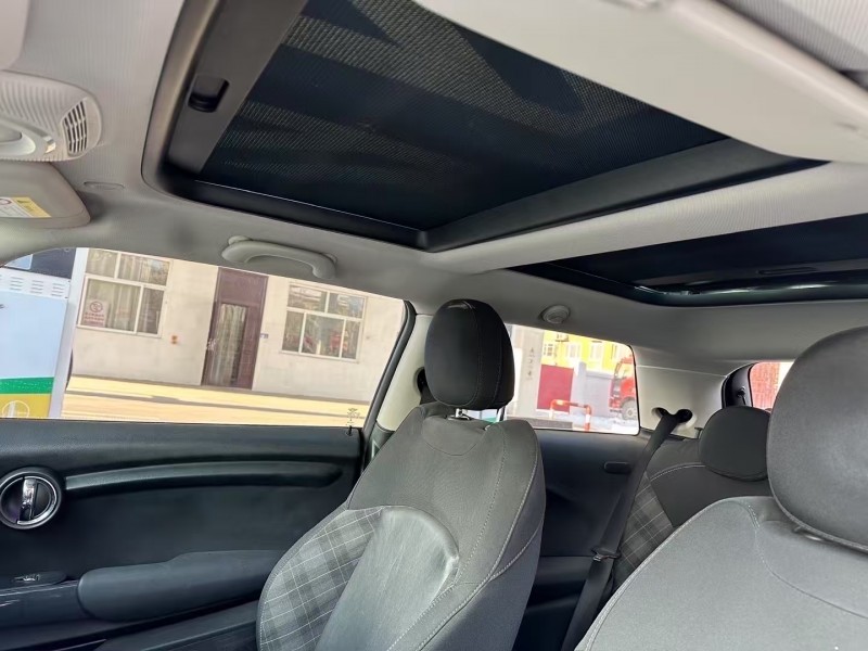 保定17年MINICooper4