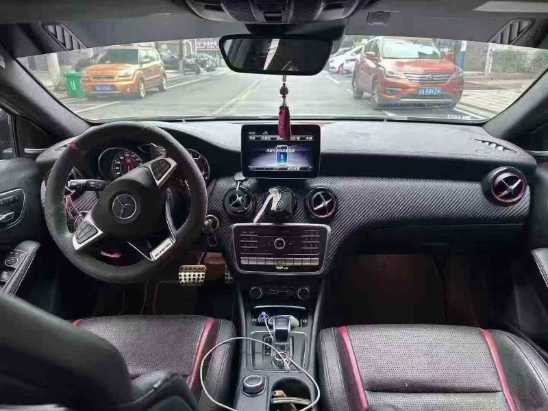 常德19年奔驰AMG5