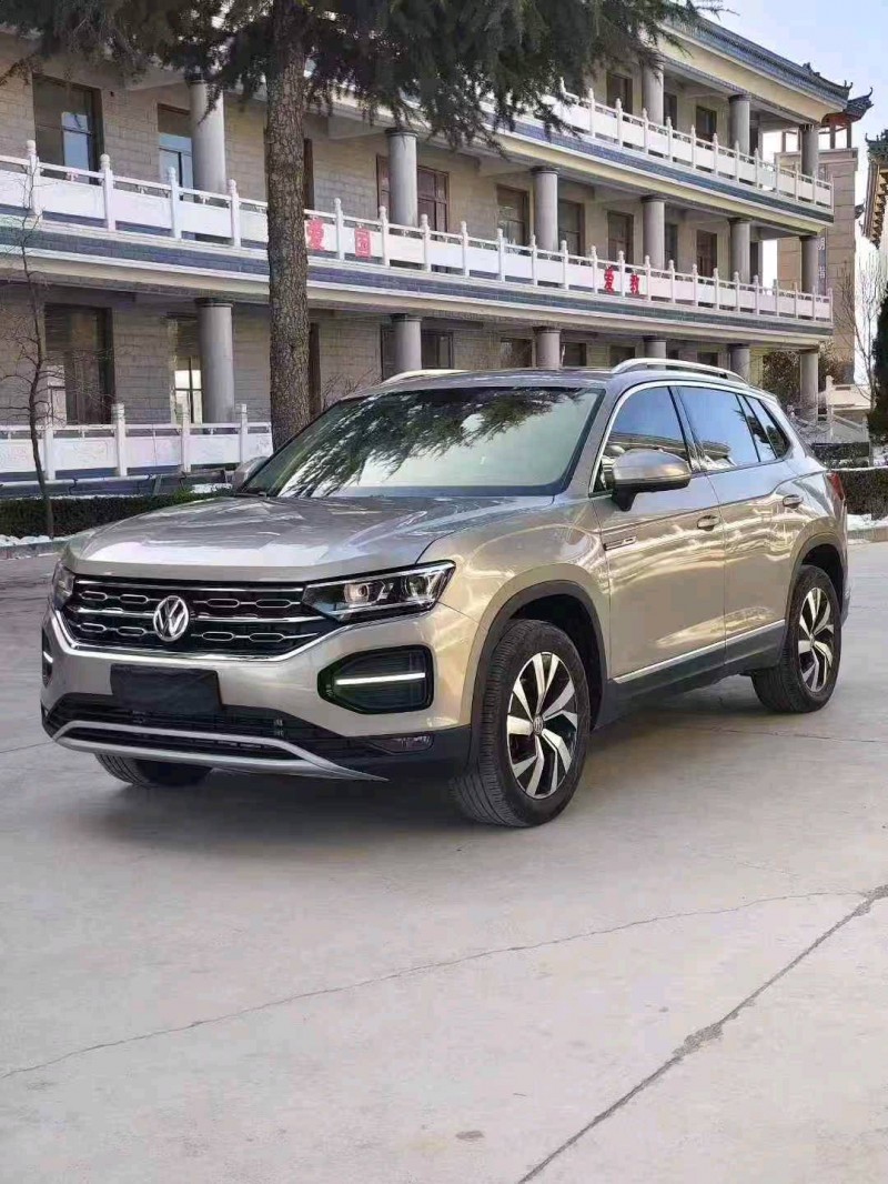 白银20年大众探岳2