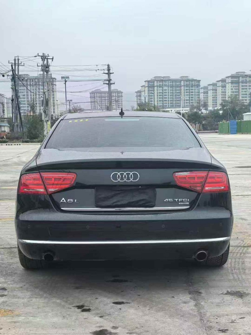 天水14年奥迪A8L9