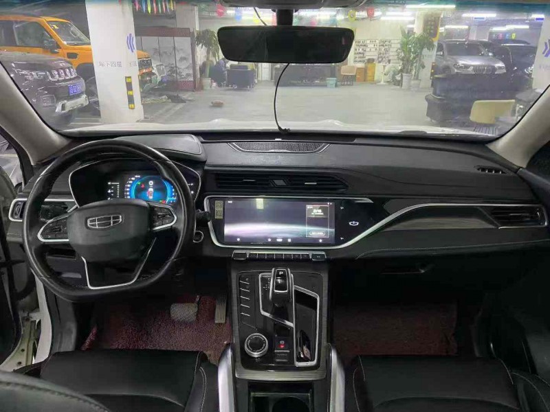 成都20年吉利博越6