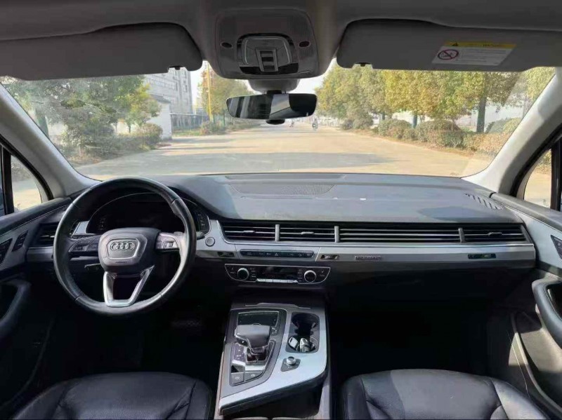 常州18年奥迪Q75