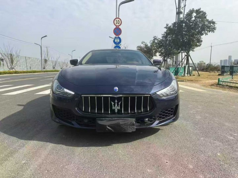 苏州21年玛莎拉蒂Ghibli1