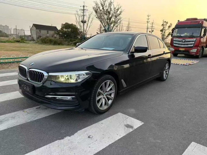 苏州17年宝马5系3
