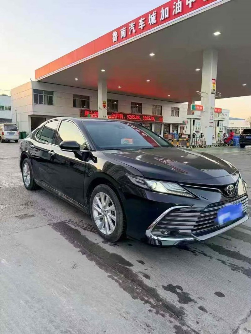 青島23年豐田凱美瑞2