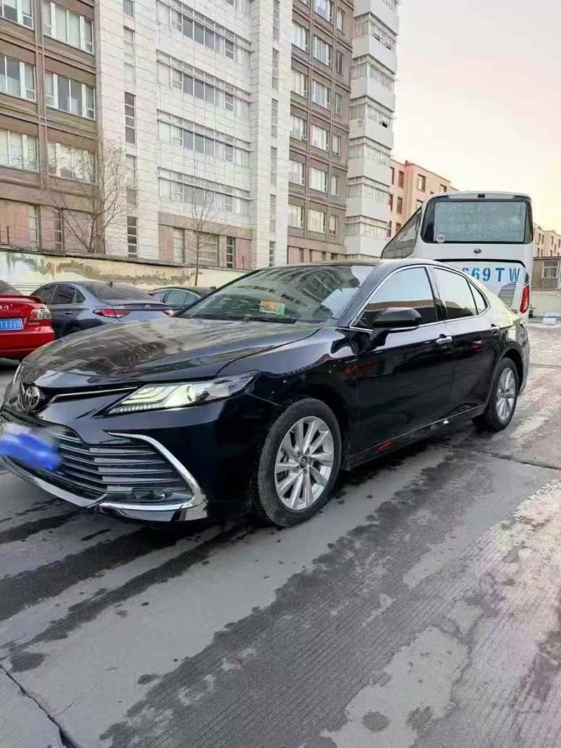 青島23年豐田凱美瑞3