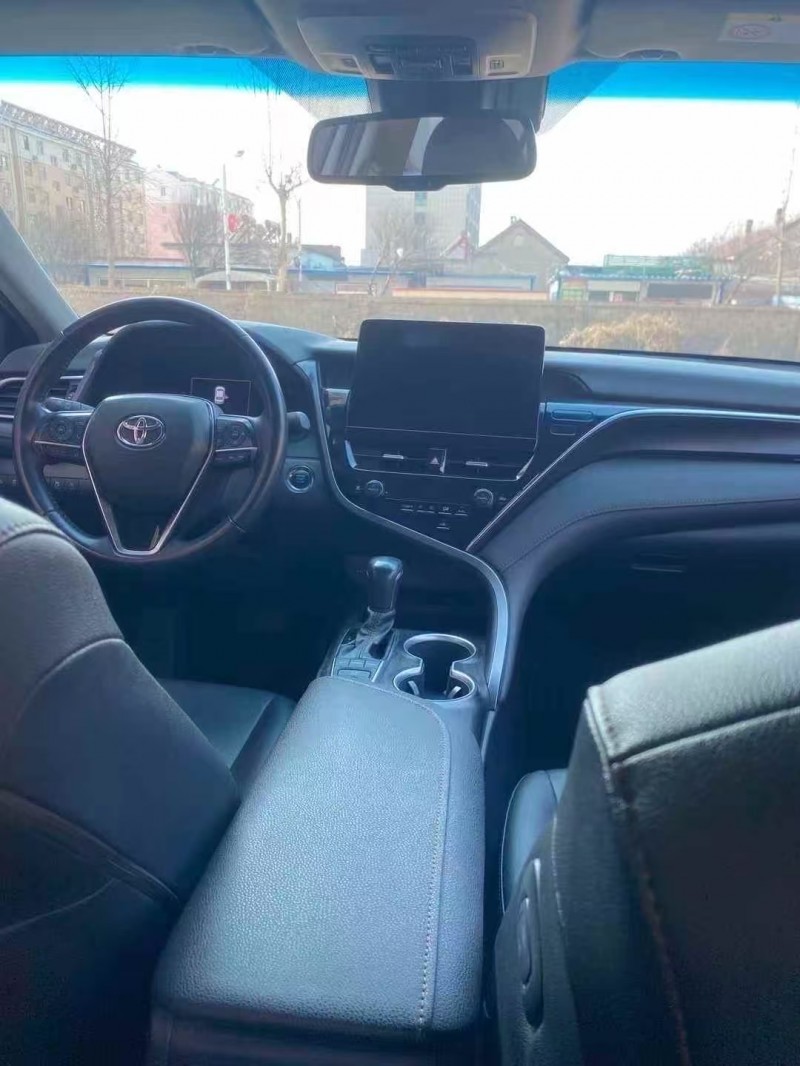 济南21年丰田凯美瑞5