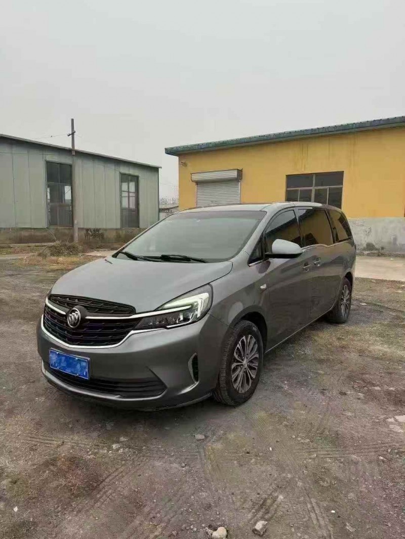 菏泽22年别克GL82