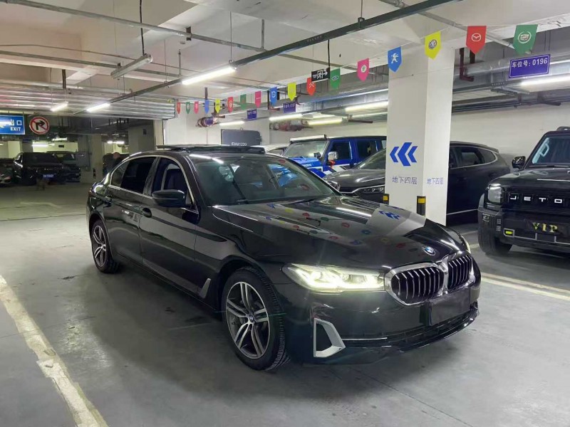 成都23年宝马5系2