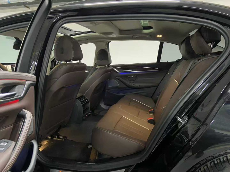 成都23年宝马5系5