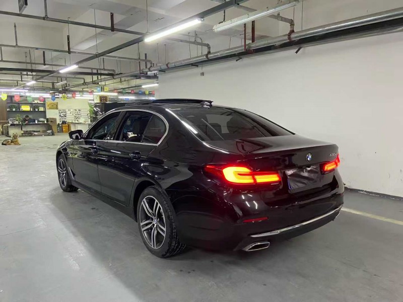 成都23年宝马5系7