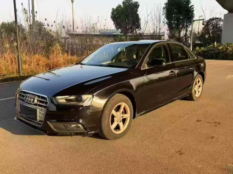 嘉兴12年奥迪A4L2