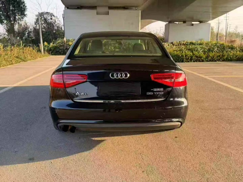 嘉兴12年奥迪A4L9