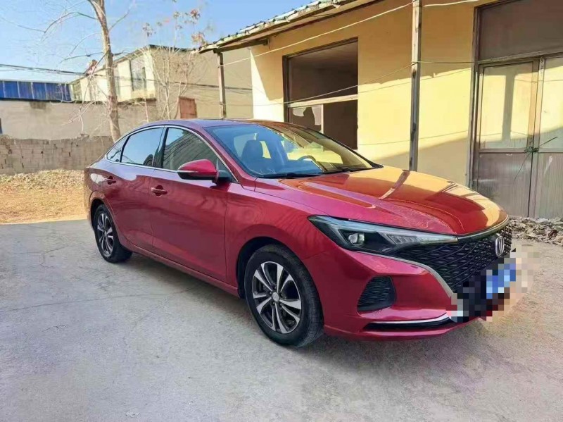 菏泽20年长安汽车逸动2