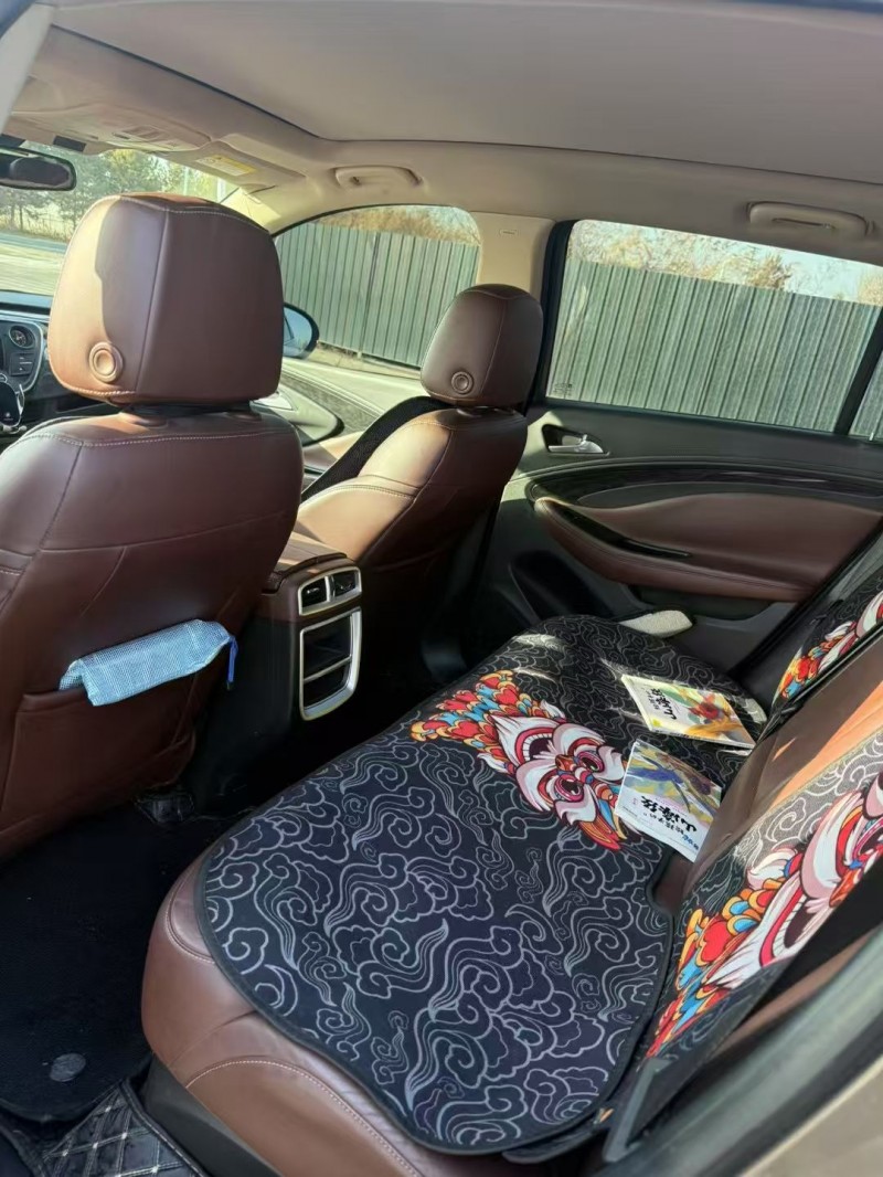 呼和浩特16年别克昂科威5