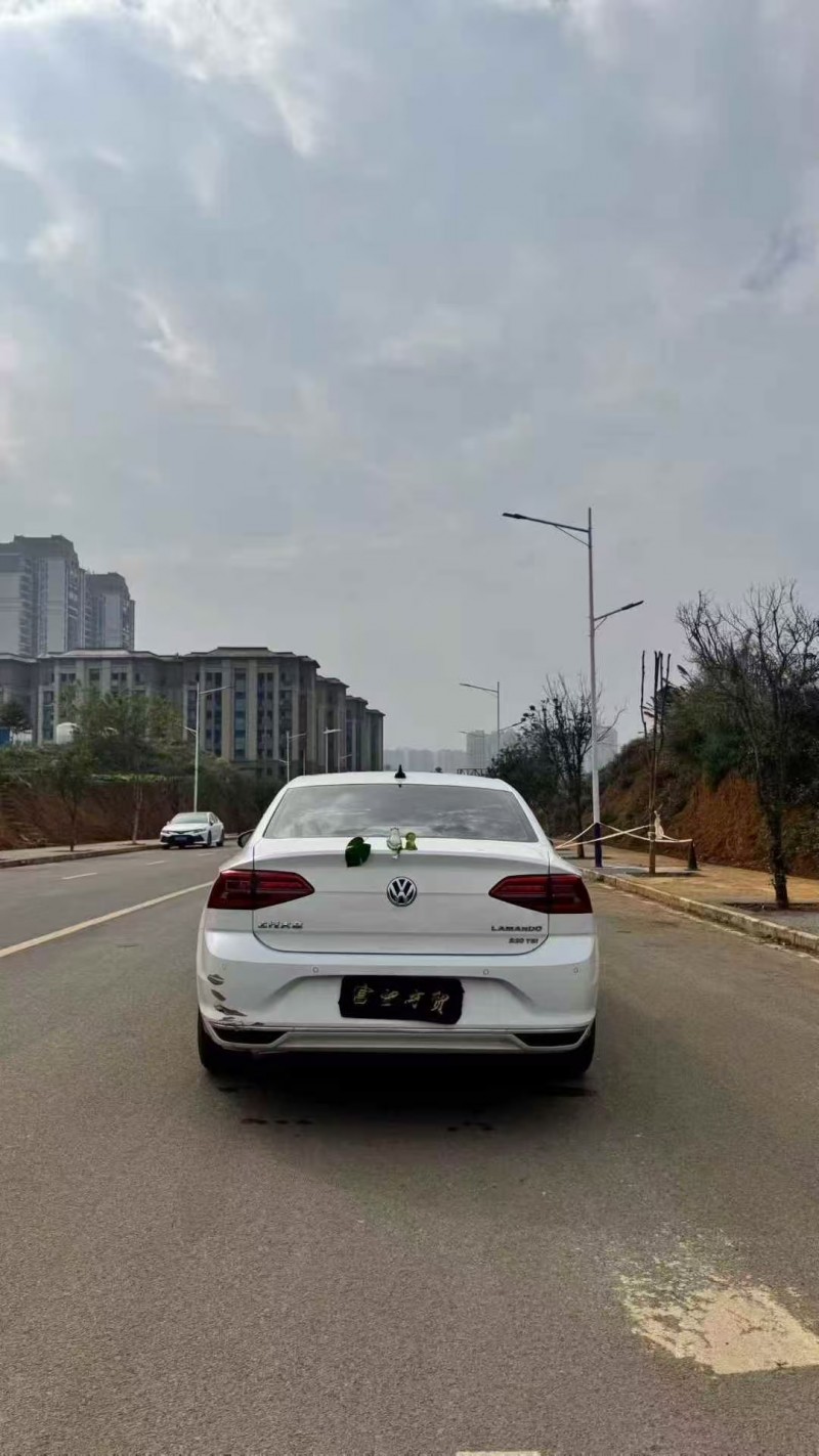 贵阳22年大众凌渡8