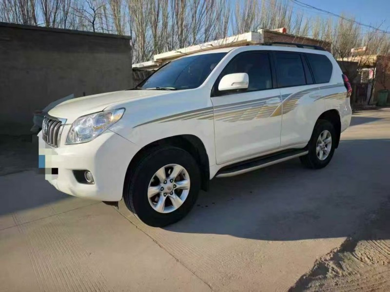 银川12年丰田普拉多2