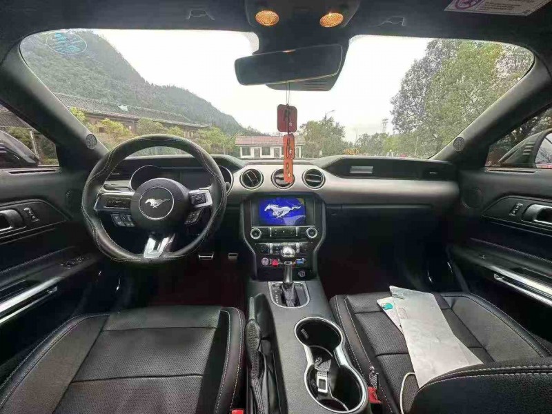 重庆22年福特野马6