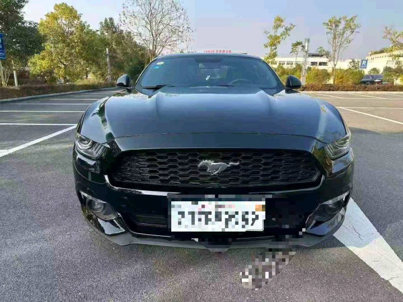 重庆18年福特野马1