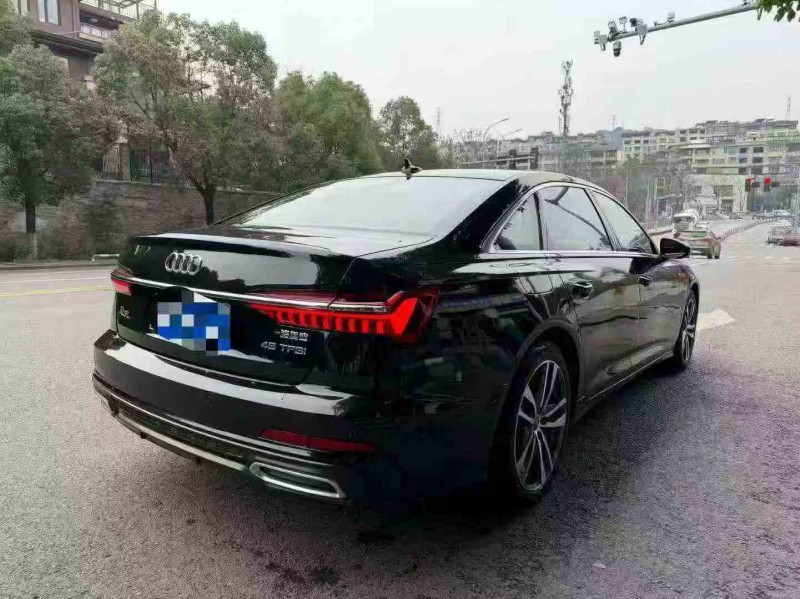 重庆21年奥迪A6L8