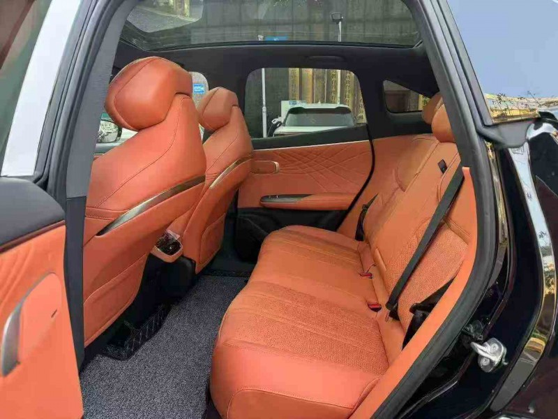 常德25年长安汽车深蓝5