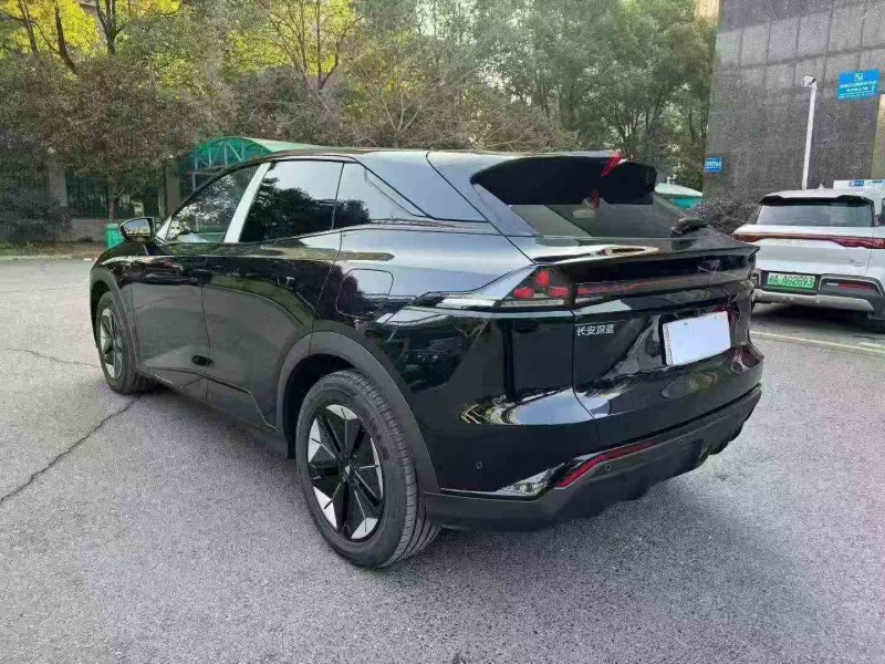 常德25年长安汽车深蓝7