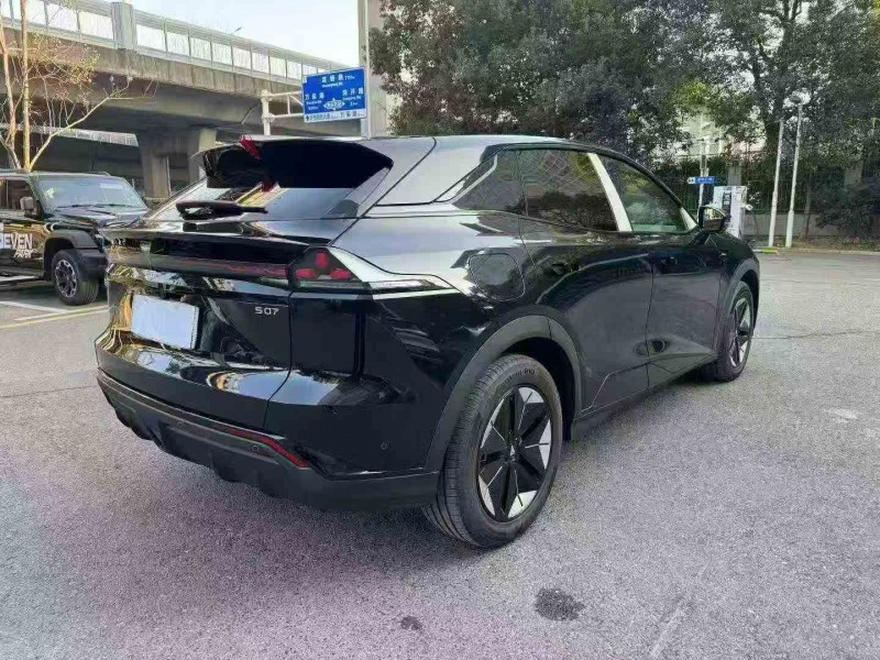 常德25年长安汽车深蓝8