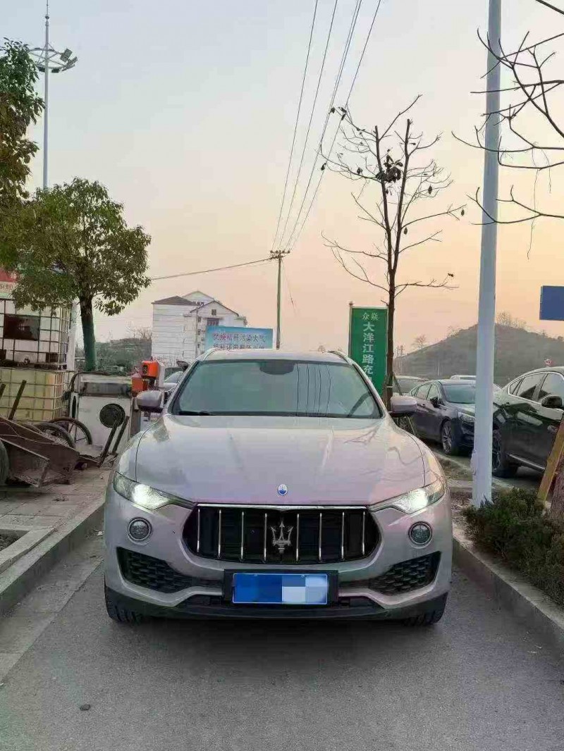 常德17年玛莎拉蒂Levante1