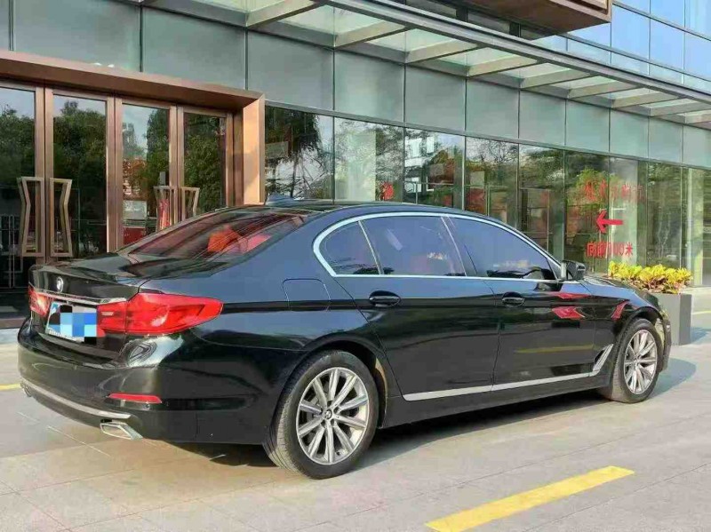 深圳17年宝马5系9