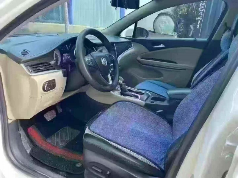 潍坊19年别克威朗4